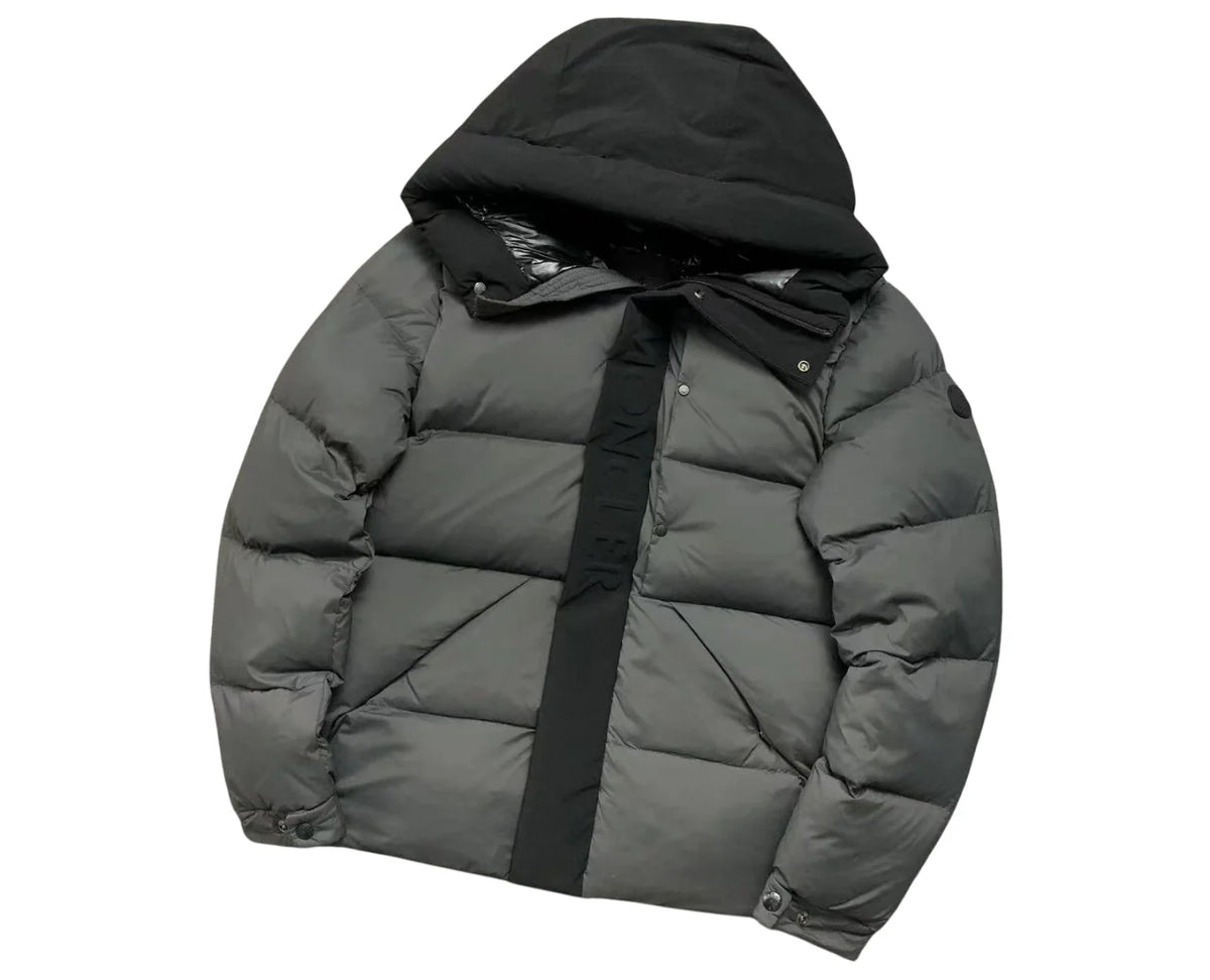 Moncler Madeira Down Jacket – Women's Quilted Puffer in Grey & Black